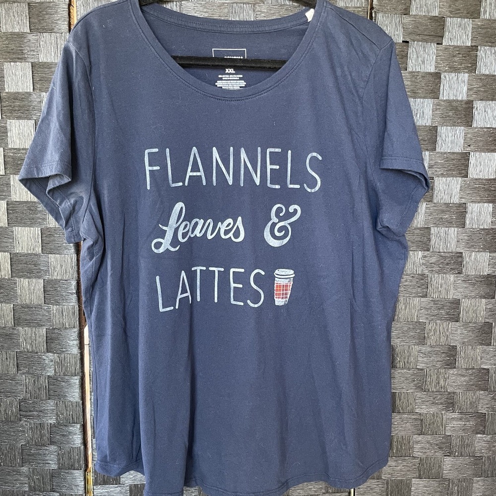 Sonoma size XXL Flannels leaves and lattes navy blue T-shirt